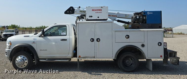 image for item DS4832 2019 Dodge Ram 5500HD utility / service truck
