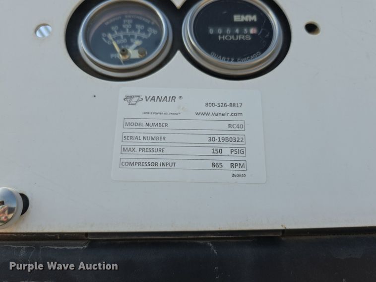 image for item DS4832 2019 Dodge Ram 5500HD utility / service truck