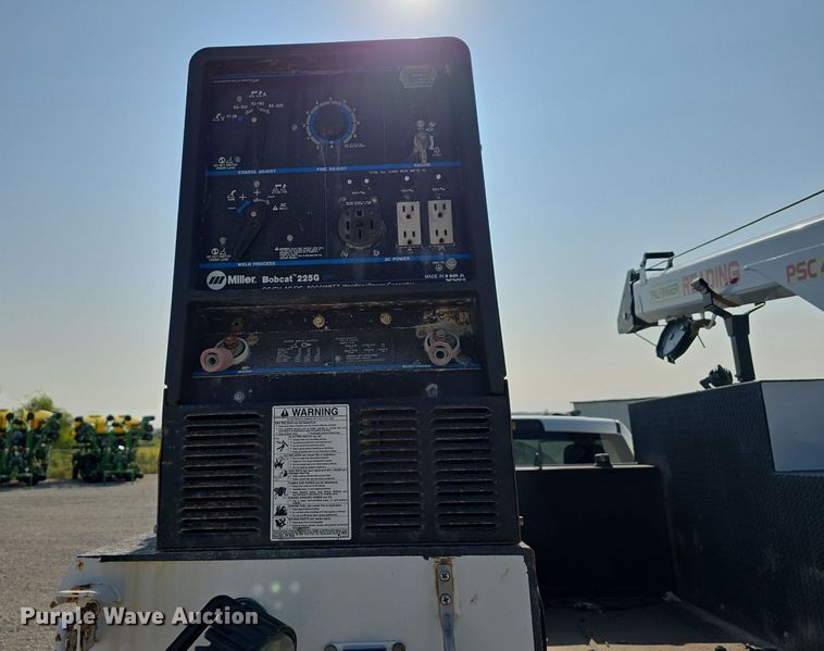 image for item DS4832 2019 Dodge Ram 5500HD utility / service truck