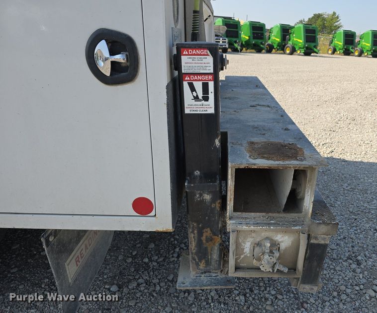 image for item DS4832 2019 Dodge Ram 5500HD utility / service truck