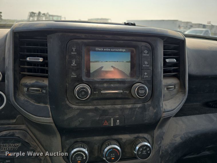 image for item DS4832 2019 Dodge Ram 5500HD utility / service truck