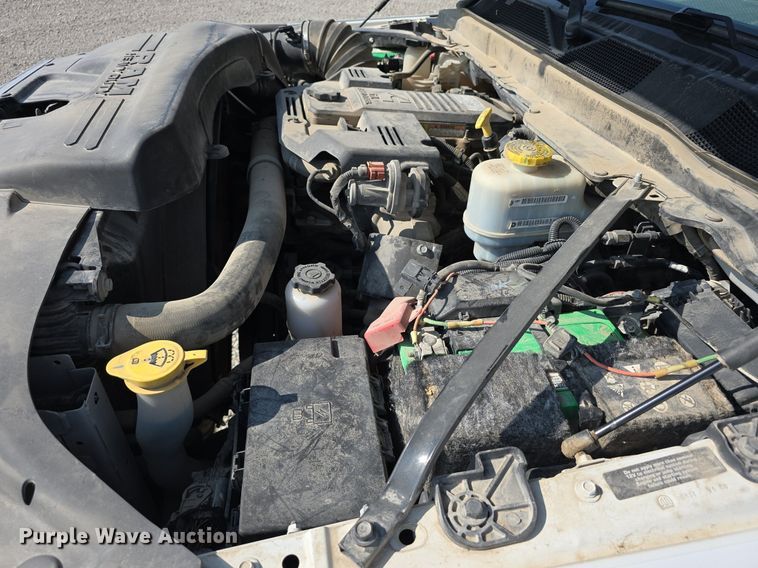 image for item DS4832 2019 Dodge Ram 5500HD utility / service truck