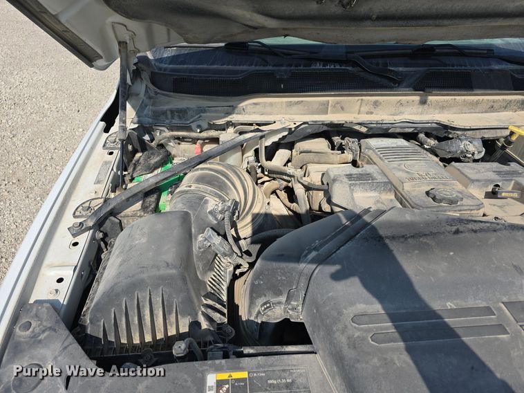 image for item DS4832 2019 Dodge Ram 5500HD utility / service truck