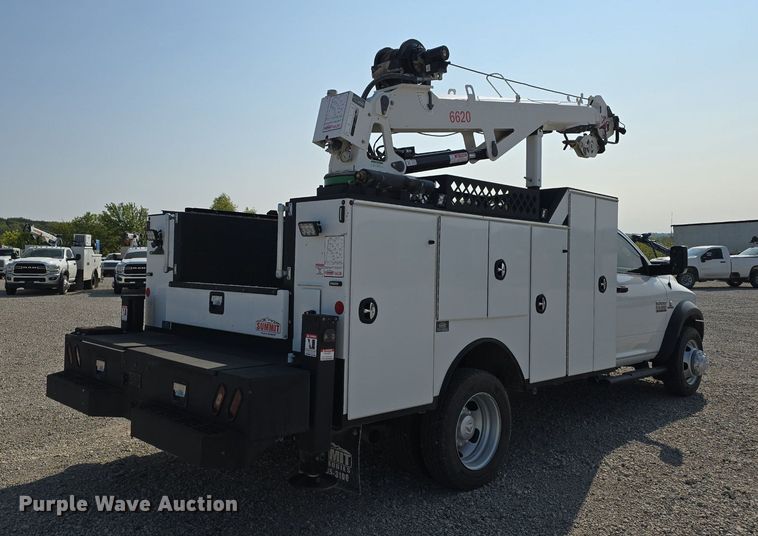 image for item DS4833 2018 Dodge Ram 5500HD utility / service truck
