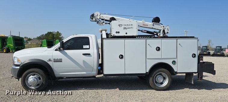 image for item DS4833 2018 Dodge Ram 5500HD utility / service truck