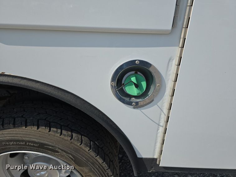 image for item DS4833 2018 Dodge Ram 5500HD utility / service truck