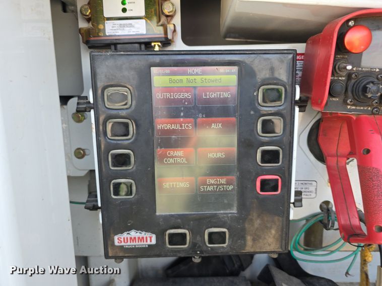 image for item DS4833 2018 Dodge Ram 5500HD utility / service truck