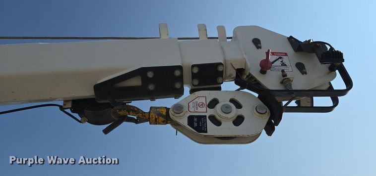 image for item DS4833 2018 Dodge Ram 5500HD utility / service truck