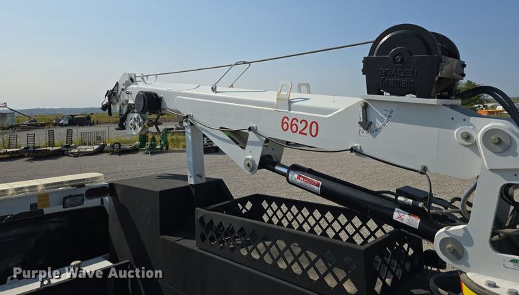 image for item DS4833 2018 Dodge Ram 5500HD utility / service truck