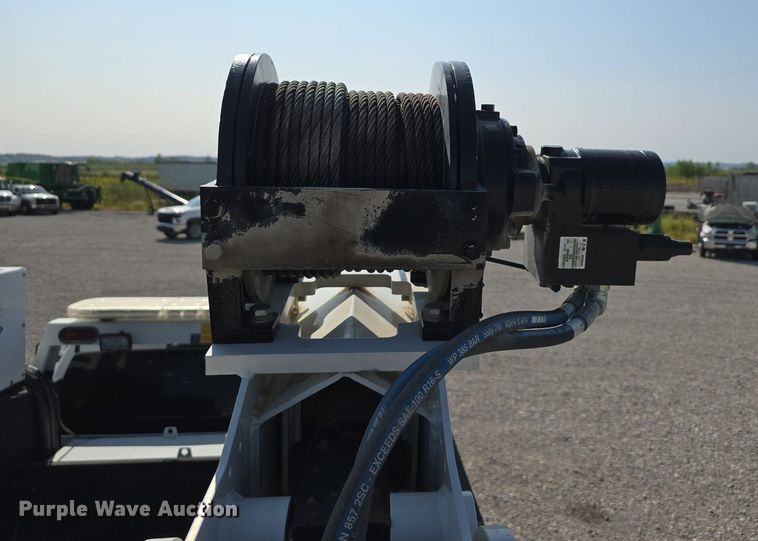 image for item DS4833 2018 Dodge Ram 5500HD utility / service truck