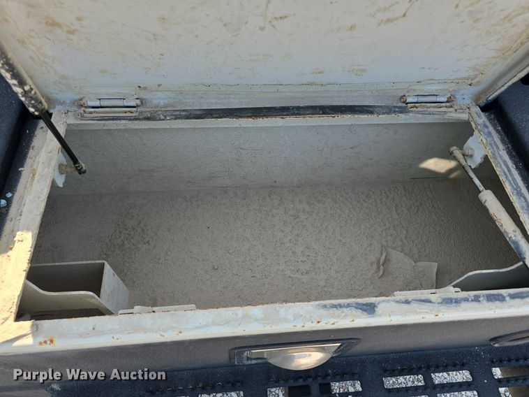 image for item DS4833 2018 Dodge Ram 5500HD utility / service truck