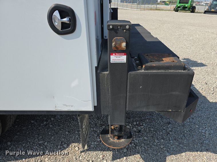 image for item DS4833 2018 Dodge Ram 5500HD utility / service truck