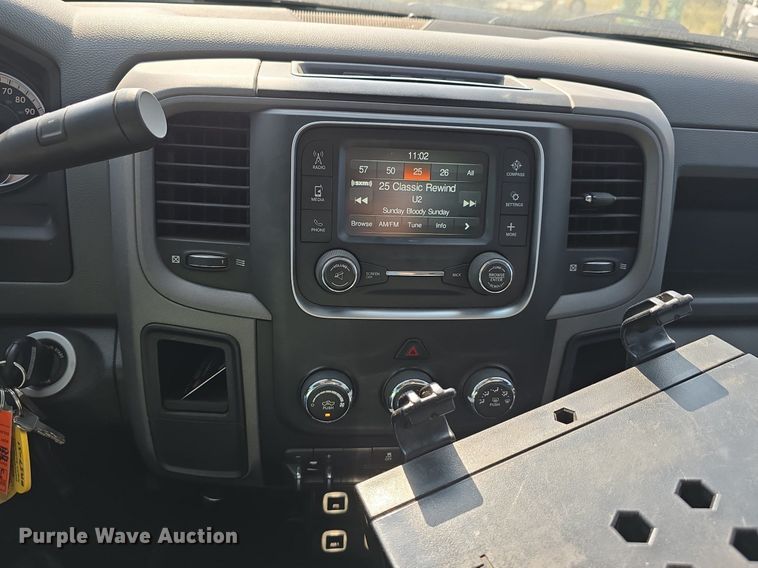 image for item DS4833 2018 Dodge Ram 5500HD utility / service truck