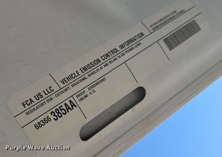 image for item DS4833 2018 Dodge Ram 5500HD utility / service truck