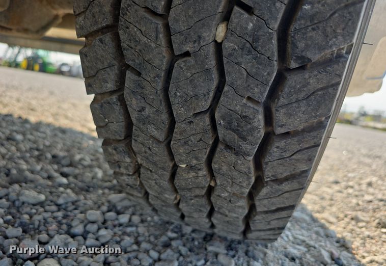 image for item DS4833 2018 Dodge Ram 5500HD utility / service truck