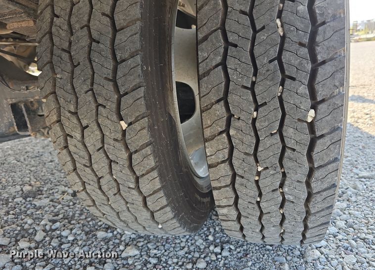 image for item DS4833 2018 Dodge Ram 5500HD utility / service truck