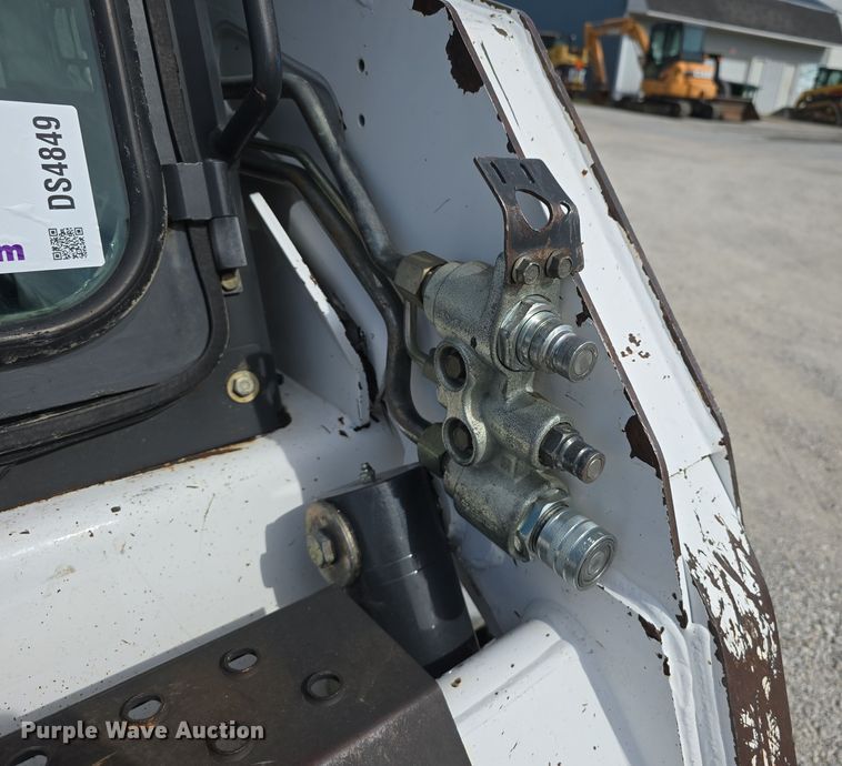 image for item DS4849 2006 Bobcat T180 tracked skid steer loader