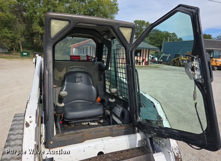 image for item DS4849 2006 Bobcat T180 tracked skid steer loader