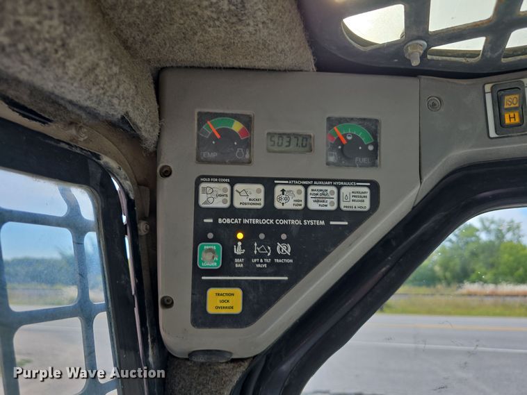 image for item DS4849 2006 Bobcat T180 tracked skid steer loader