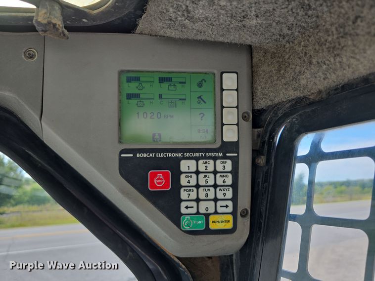 image for item DS4849 2006 Bobcat T180 tracked skid steer loader