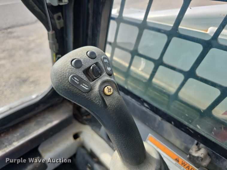 image for item DS4849 2006 Bobcat T180 tracked skid steer loader