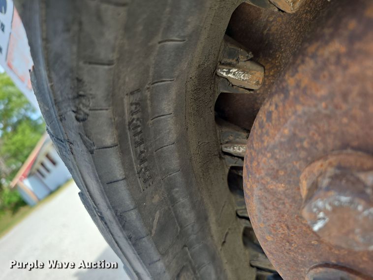 image for item DS4849 2006 Bobcat T180 tracked skid steer loader