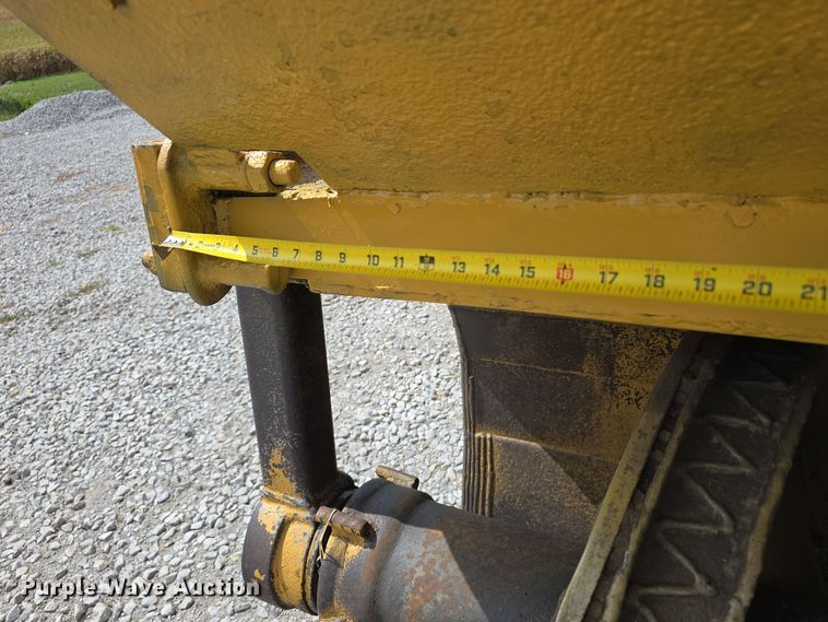 image for item DS4850 1981 Brown Bear II Series D tractor