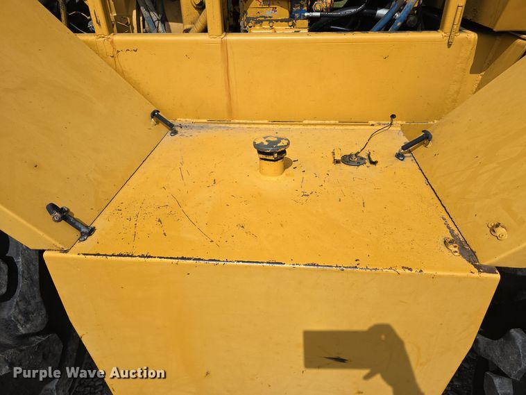 image for item DS4850 1981 Brown Bear II Series D tractor