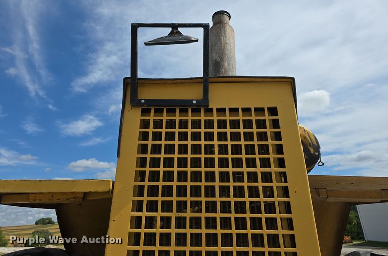 image for item DS4850 1981 Brown Bear II Series D tractor