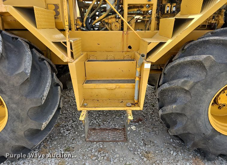 image for item DS4850 1981 Brown Bear II Series D tractor