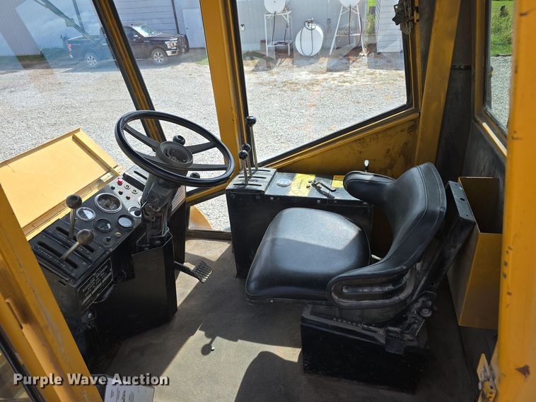 image for item DS4850 1981 Brown Bear II Series D tractor