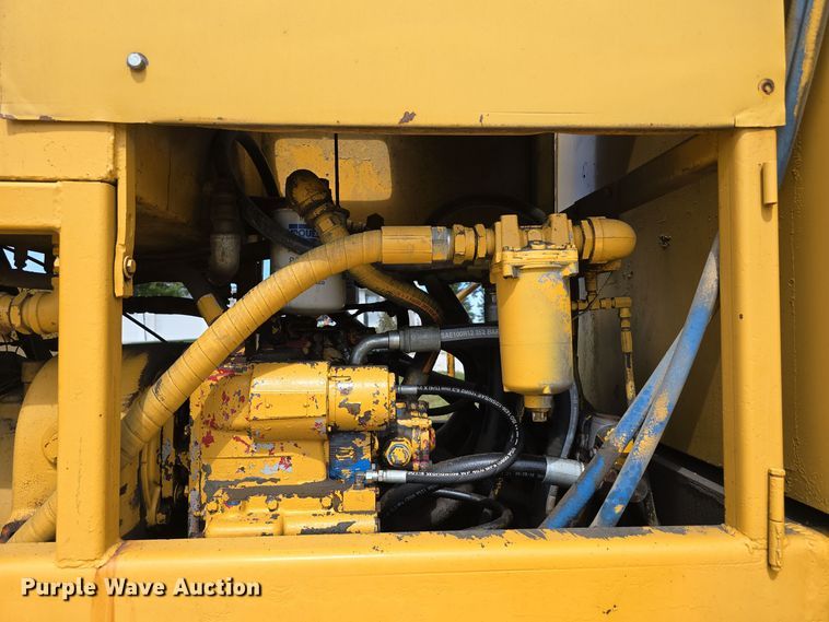 image for item DS4850 1981 Brown Bear II Series D tractor