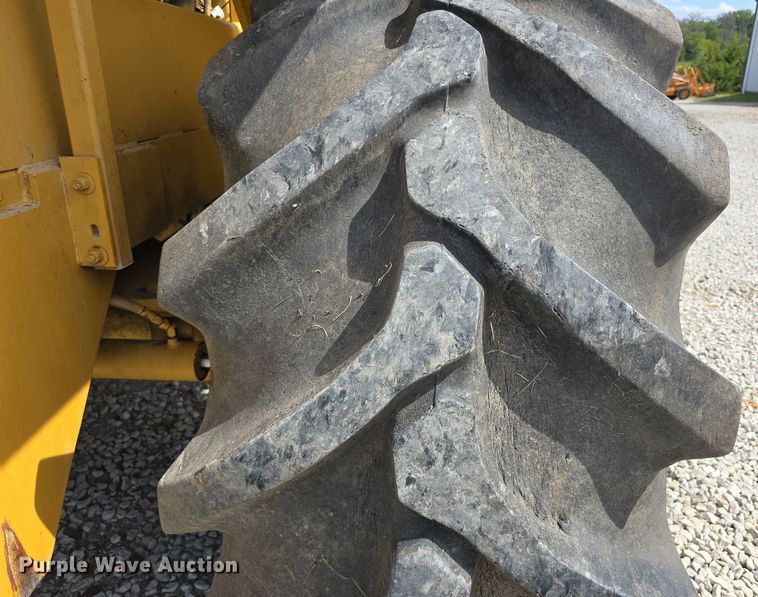 image for item DS4850 1981 Brown Bear II Series D tractor