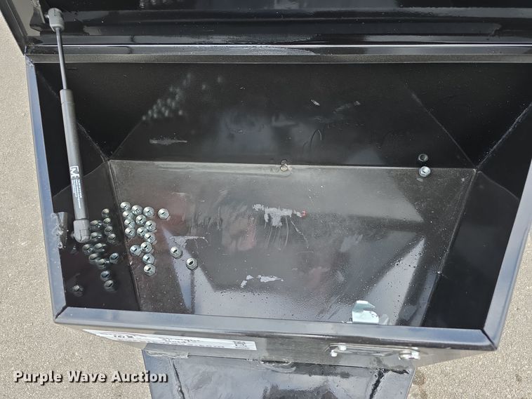 image for item DS4869 2024 X-Star Trailers LLC 990G fuel tank trailer