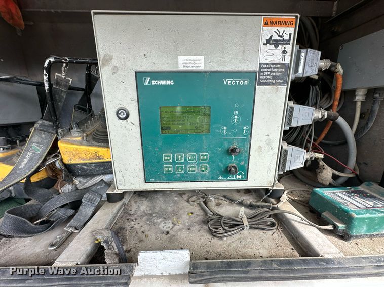 image for item DS6421 2005 Mack MR concrete pump truck