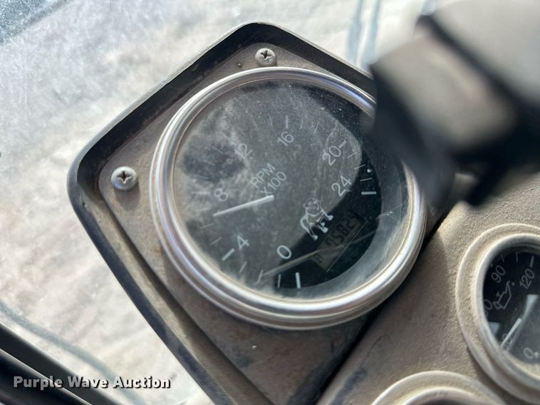 image for item DS6421 2005 Mack MR concrete pump truck