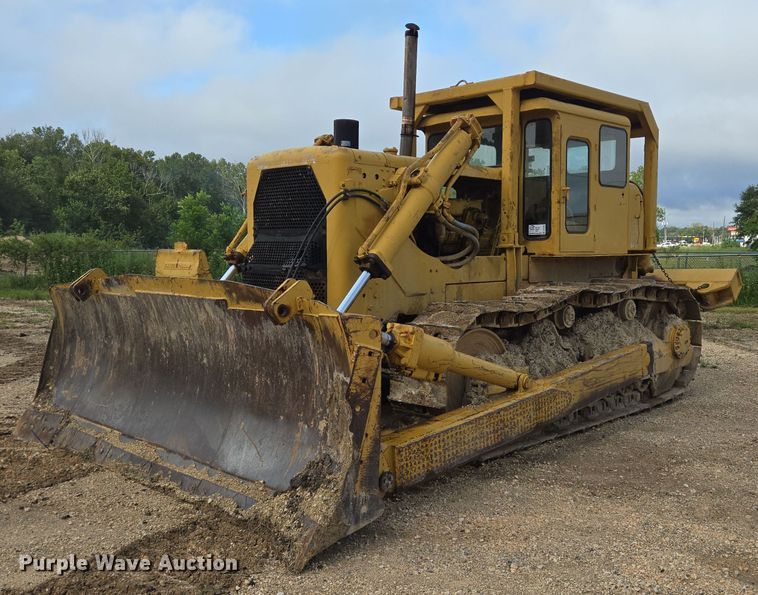 image for item DT5261 Caterpillar D9 dozer