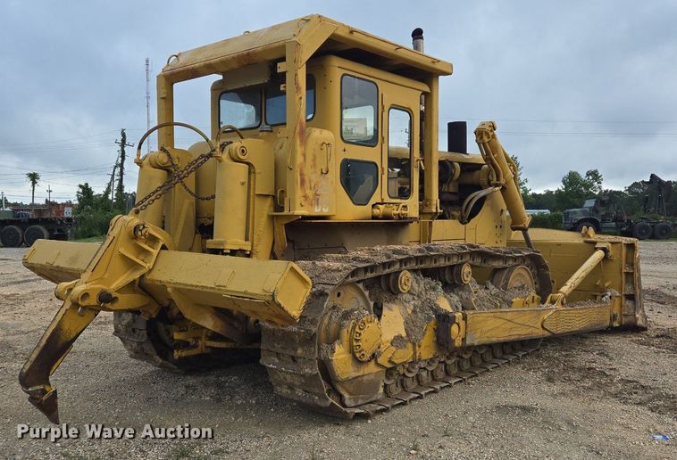 image for item DT5261 Caterpillar D9 dozer