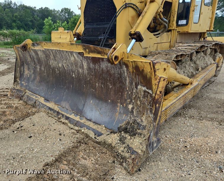 image for item DT5261 Caterpillar D9 dozer