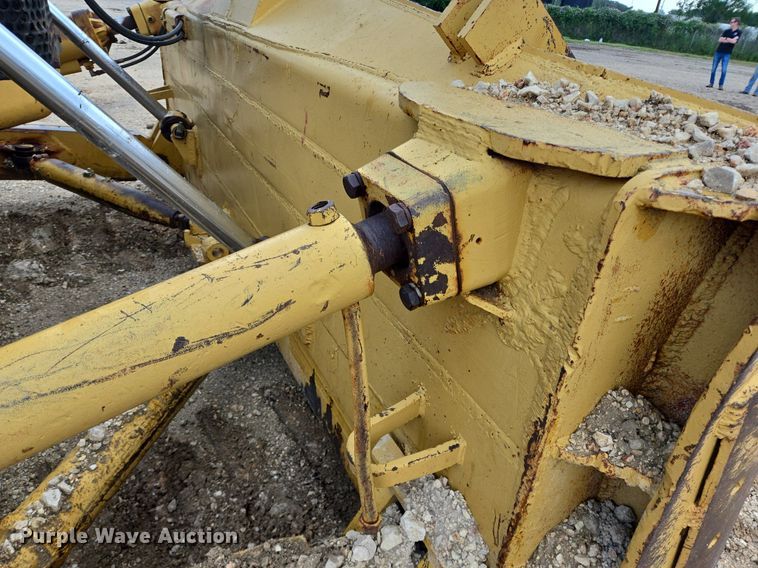 image for item DT5261 Caterpillar D9 dozer