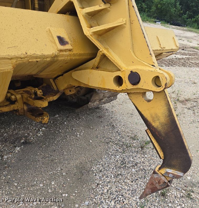 image for item DT5261 Caterpillar D9 dozer