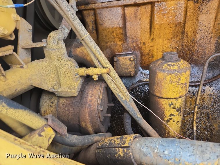 image for item DT5261 Caterpillar D9 dozer