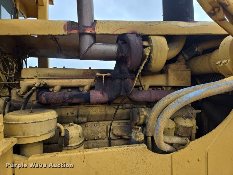 image for item DT5261 Caterpillar D9 dozer