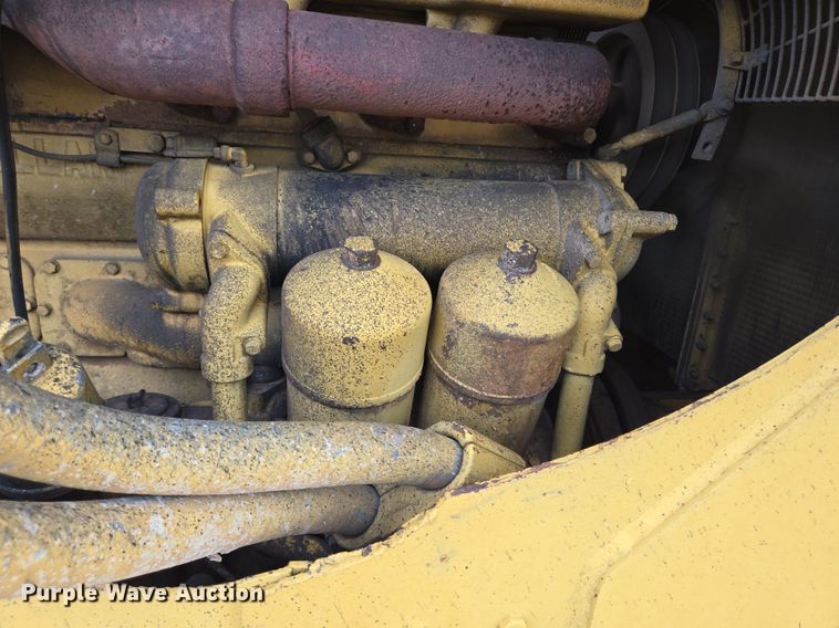 image for item DT5261 Caterpillar D9 dozer