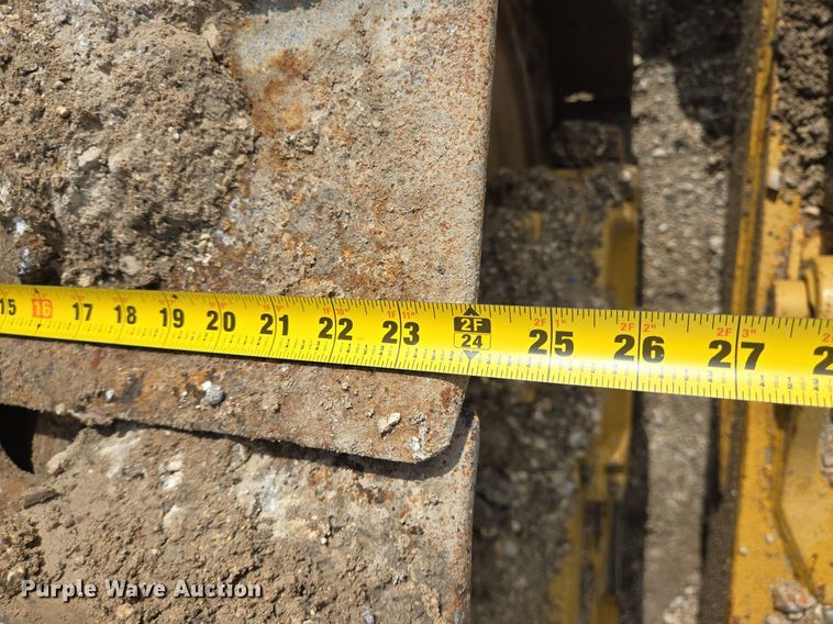 image for item DT5261 Caterpillar D9 dozer