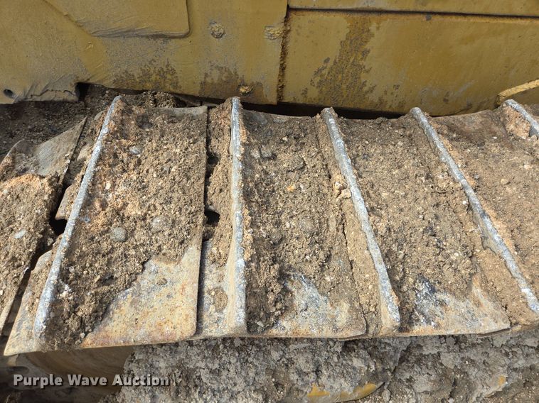 image for item DT5261 Caterpillar D9 dozer