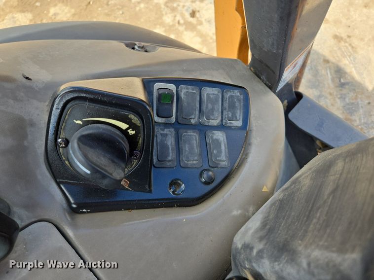 image for item DT5262 2014 Case  580N backhoe