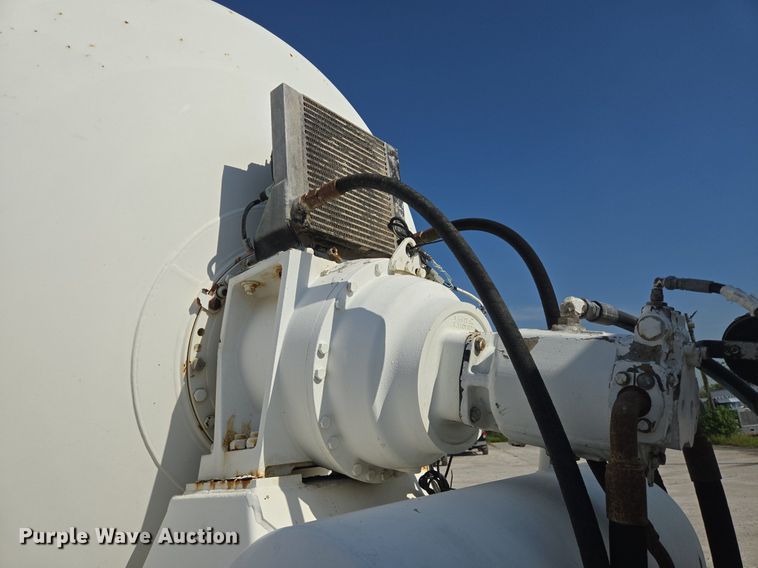 image for item DT5265 2012 Kenworth W900 ready mix truck