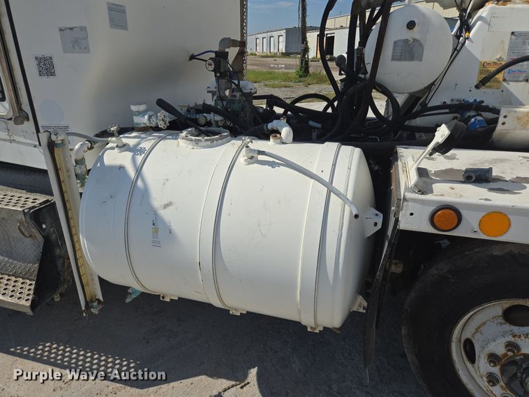 image for item DT5265 2012 Kenworth W900 ready mix truck