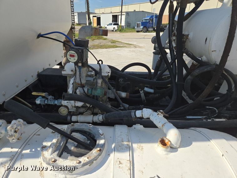 image for item DT5265 2012 Kenworth W900 ready mix truck